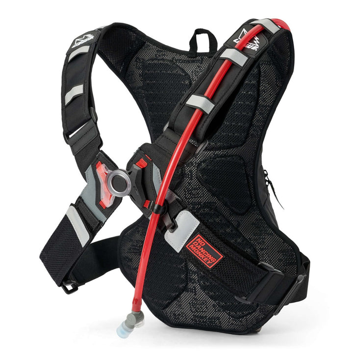 mochila-de-hidratacao-uswe-moto-hydro-8l-adventure-fit-back