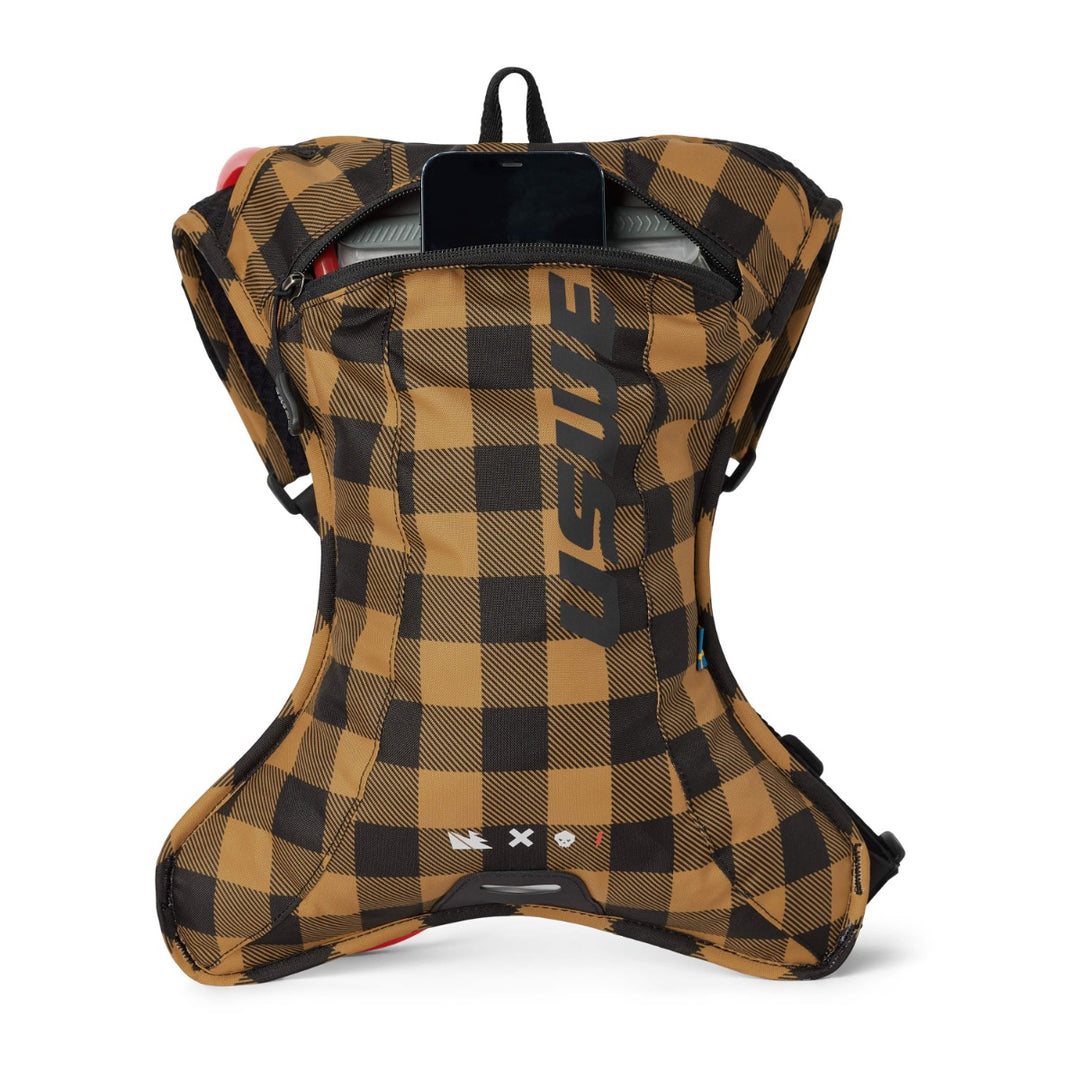 mochila-de-hidratacao-uswe-outlander-xc-2l-flannel-hydration-pack-bronze-pocket